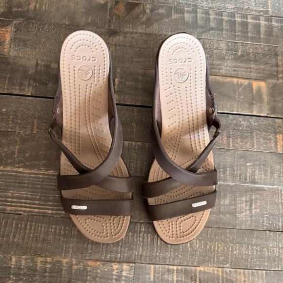 Crocs Womens Size 10 Cyprus IV Heeled Sandals Brown Slip On Strappy 4” 14558 EUC - Picture 3 of 13